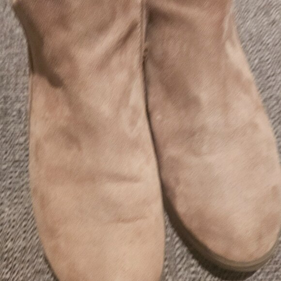 Beige tan cowgirl Western Country Concert ankle low heel faux suede boots 10 - Picture 7 of 12